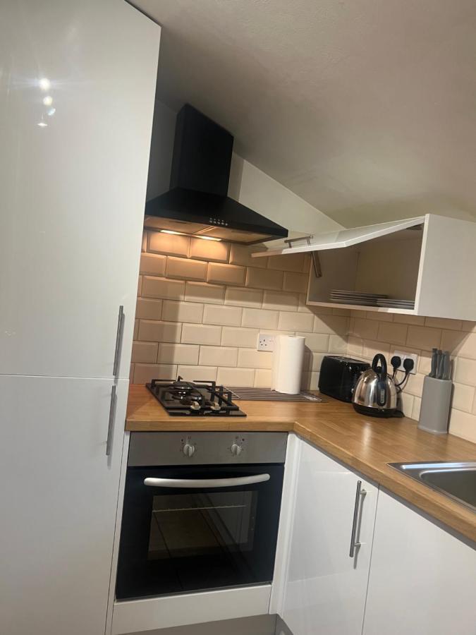 Appartamento Large Modern Studio Flat Londra Esterno foto