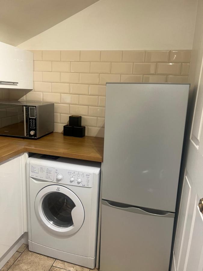 Appartamento Large Modern Studio Flat Londra Esterno foto